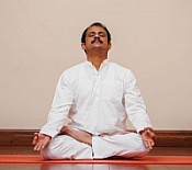 Прямой эфир «Йога для здоровой спины», учитель Рамунни